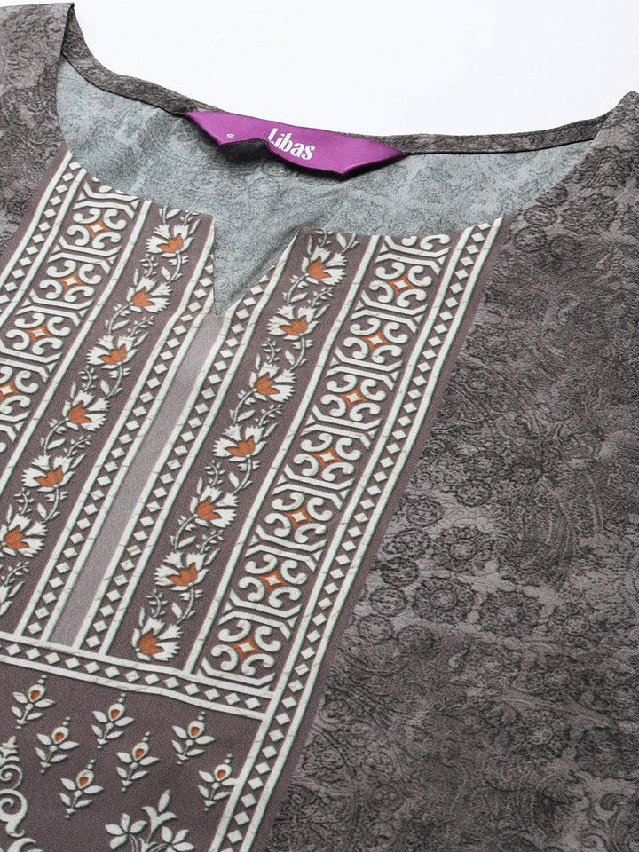 Grey Printed Crepe Straight Suit Set With Trousers