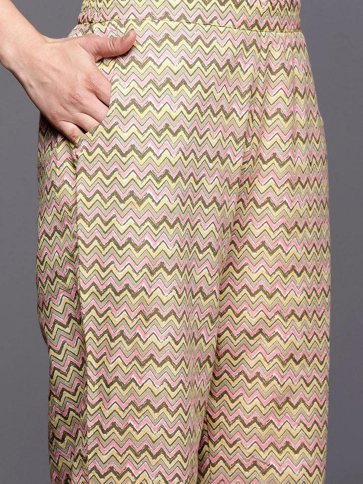 Off White Printed Cotton Straight Suit Set With Trousers