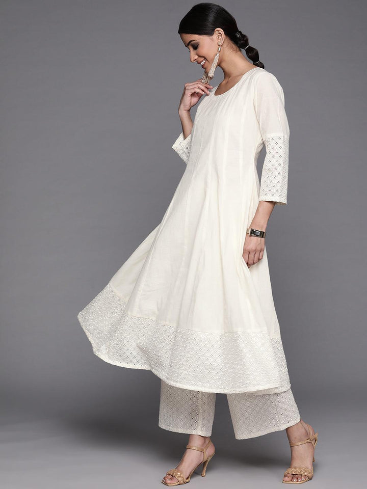 Off White Solid Cotton Suit Set - ShopLibas