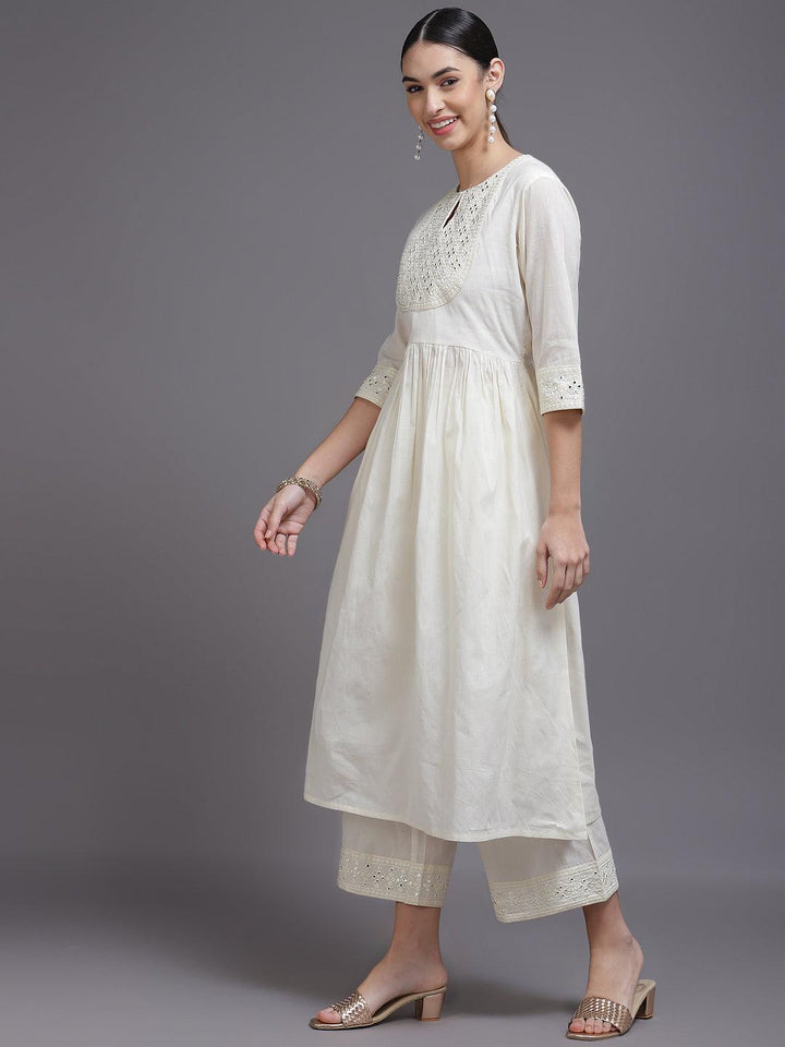 Off White Yoke Design Cotton Suit Set - ShopLibas
