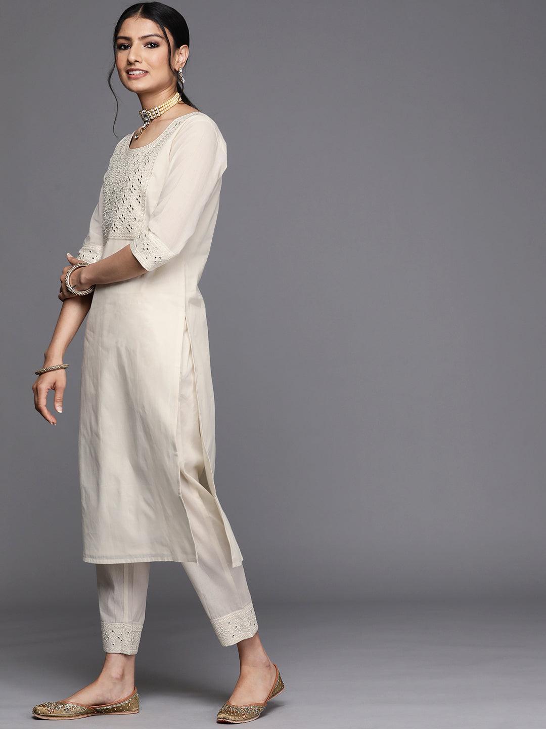 Off White Yoke Design Cotton Kurta - ShopLibas