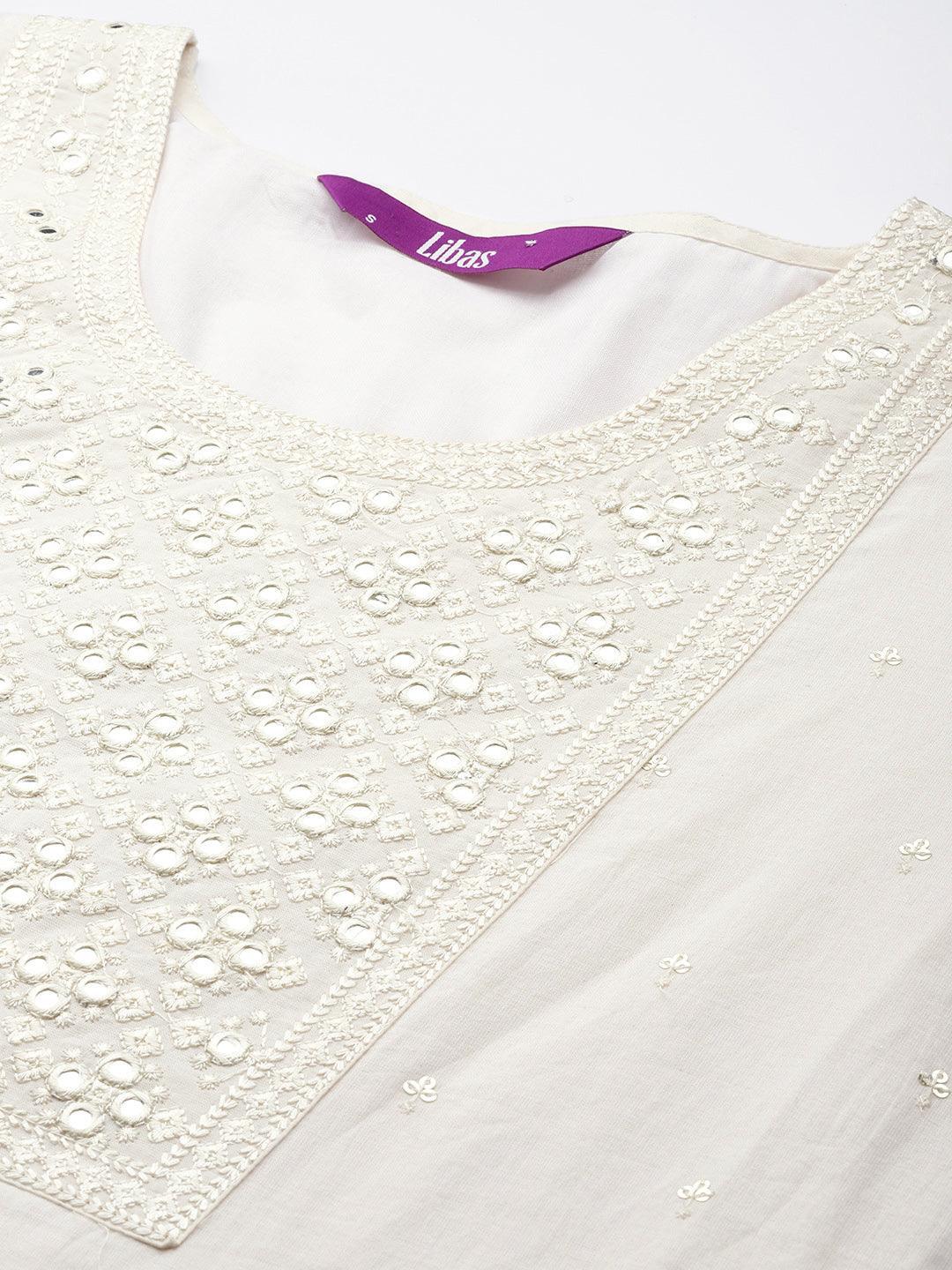 Off White Yoke Design Cotton Kurta - ShopLibas