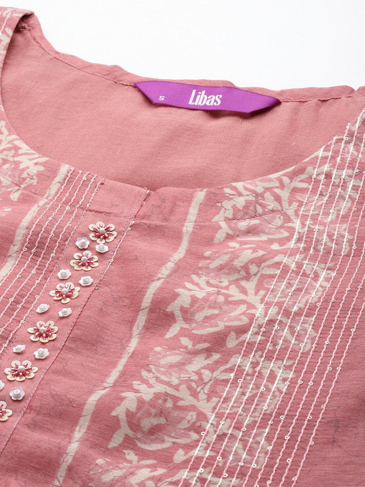 Peach Printed Silk Blend Straight Kurta With Trousers