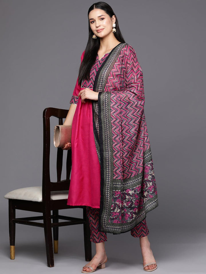 Pink Yoke Design Cotton Straight Suit Set With Trousers - ShopLibas