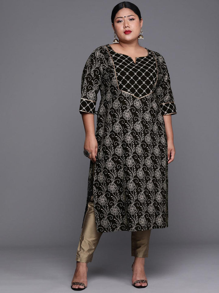 Plus Size Black Yoke Design Cotton Kurta - ShopLibas