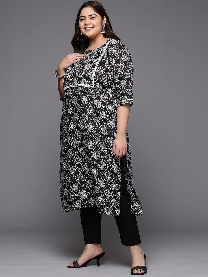 Plus Size Black Yoke Design Cotton Straight Kurta - ShopLibas