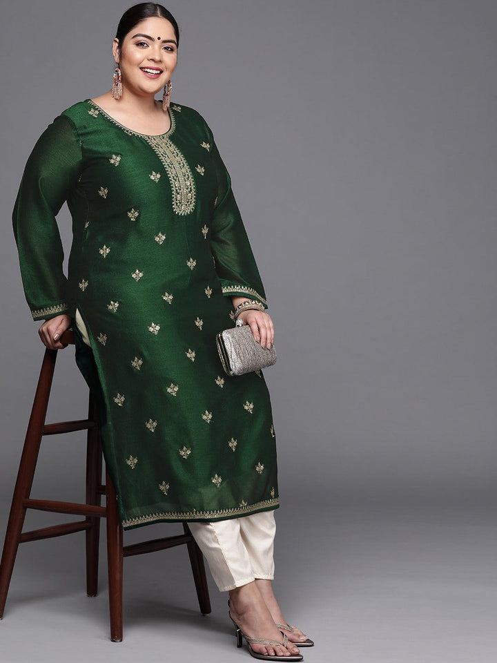 Plus Size Green Yoke Design Silk Kurta - ShopLibas