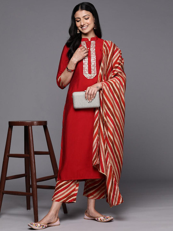 Red Embroidered Silk Blend Straight Suit Set With Trousers - ShopLibas