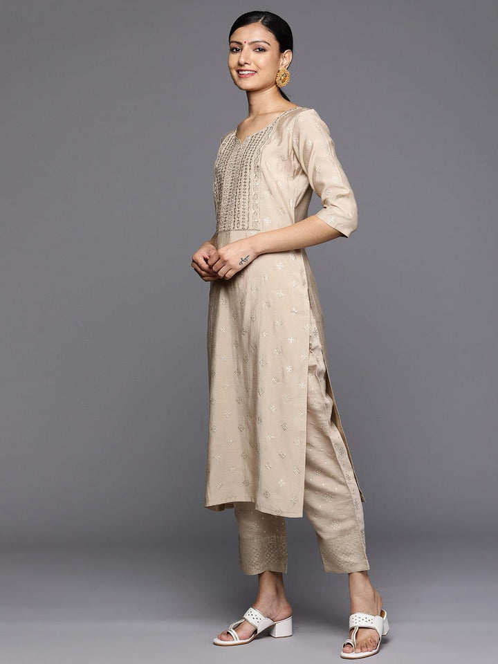 Tan Printed Silk Blend Straight Kurta With Trousers & Dupatta