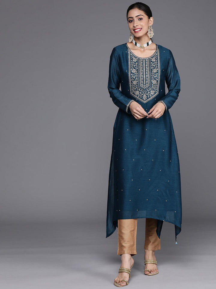 Teal Blue Yoke Design Silk Kurta - ShopLibas