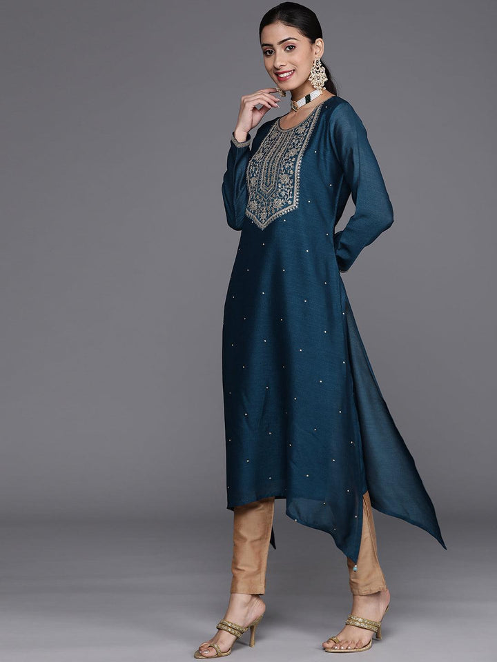 Teal Blue Yoke Design Silk Kurta - ShopLibas