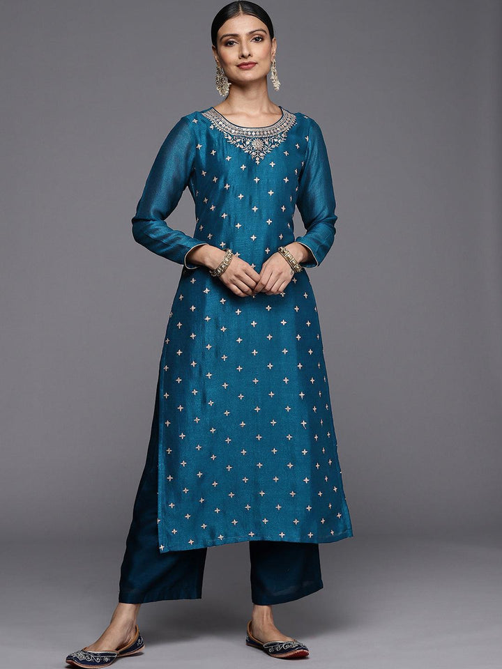 Teal Embroidered Silk Straight Kurta - ShopLibas
