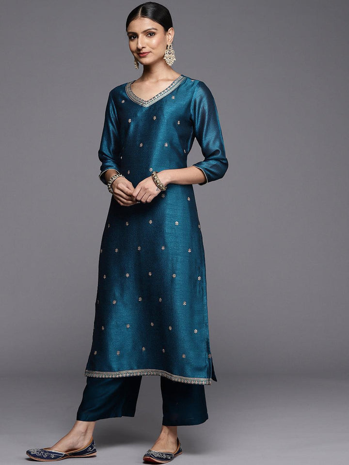 Teal Embroidered Silk Straight Kurta
