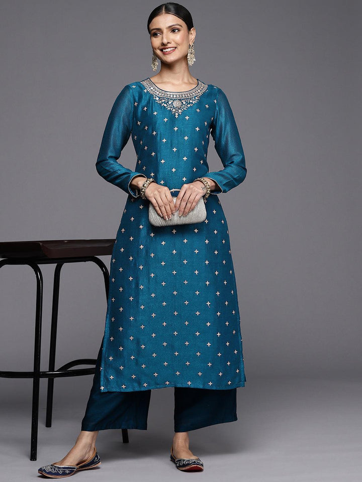 Teal Embroidered Silk Straight Kurta - ShopLibas