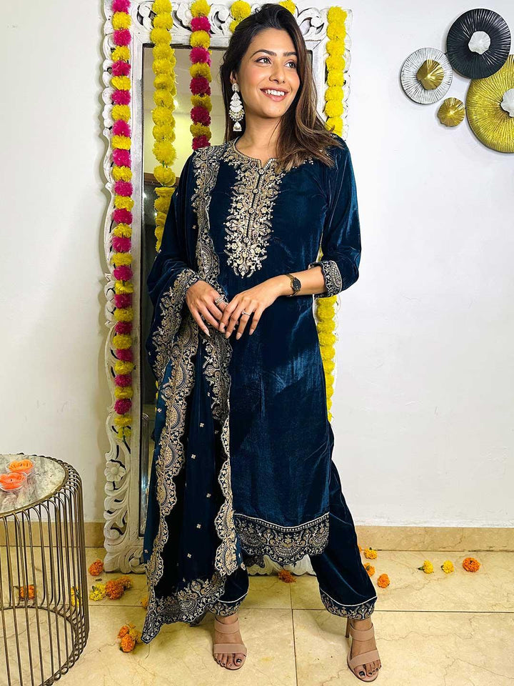 Teal Embroidered Velvet Straight Suit Set - ShopLibas