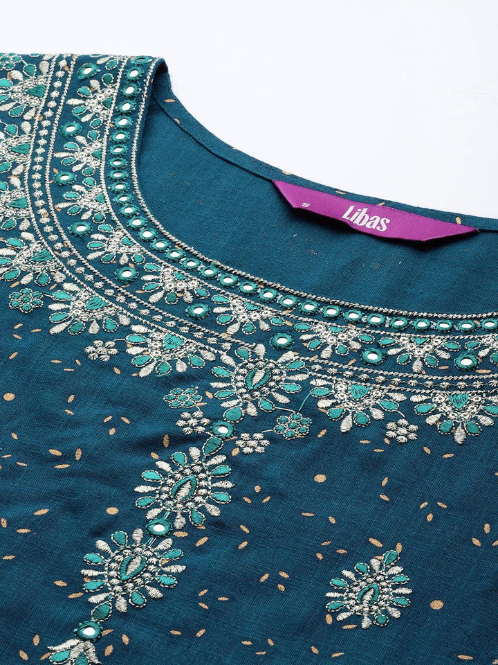 Teal Yoke Design Rayon Suit Set With Trousers
